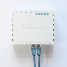 MikroTik RouterBOARD hEX -reititin, kuva 4