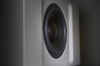 Bluesound Pulse SUB+ -langaton subwoofer, valkoinen, kuva 8