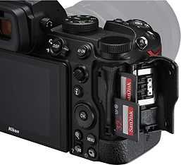 Nikon Z5 -järjestelmäkamera, runko, kuva 4