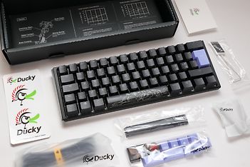 Ducky One 3 Mini 60% -mekaaninen näppäimistö Cherry MX Brown -kytkimillä, musta, kuva 10