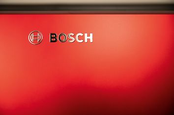 Bosch Climate Class 8101i 6.5 kW -ilmalämpöpumppu asennettuna, punainen, kuva 5