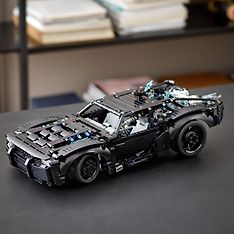 LEGO Technic 42127 - THE BATMAN – BATMOBILE, kuva 4