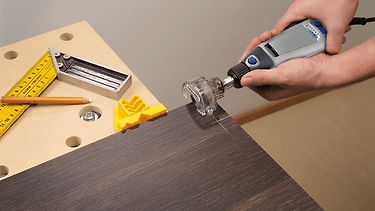 Dremel Mini Saw 670 -minisaha-lisälaite, kuva 2