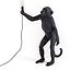 Seletti The Monkey Lamp Standing -pöytävalaisin, musta